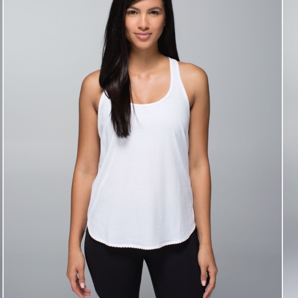 Lululemon 105F singlet